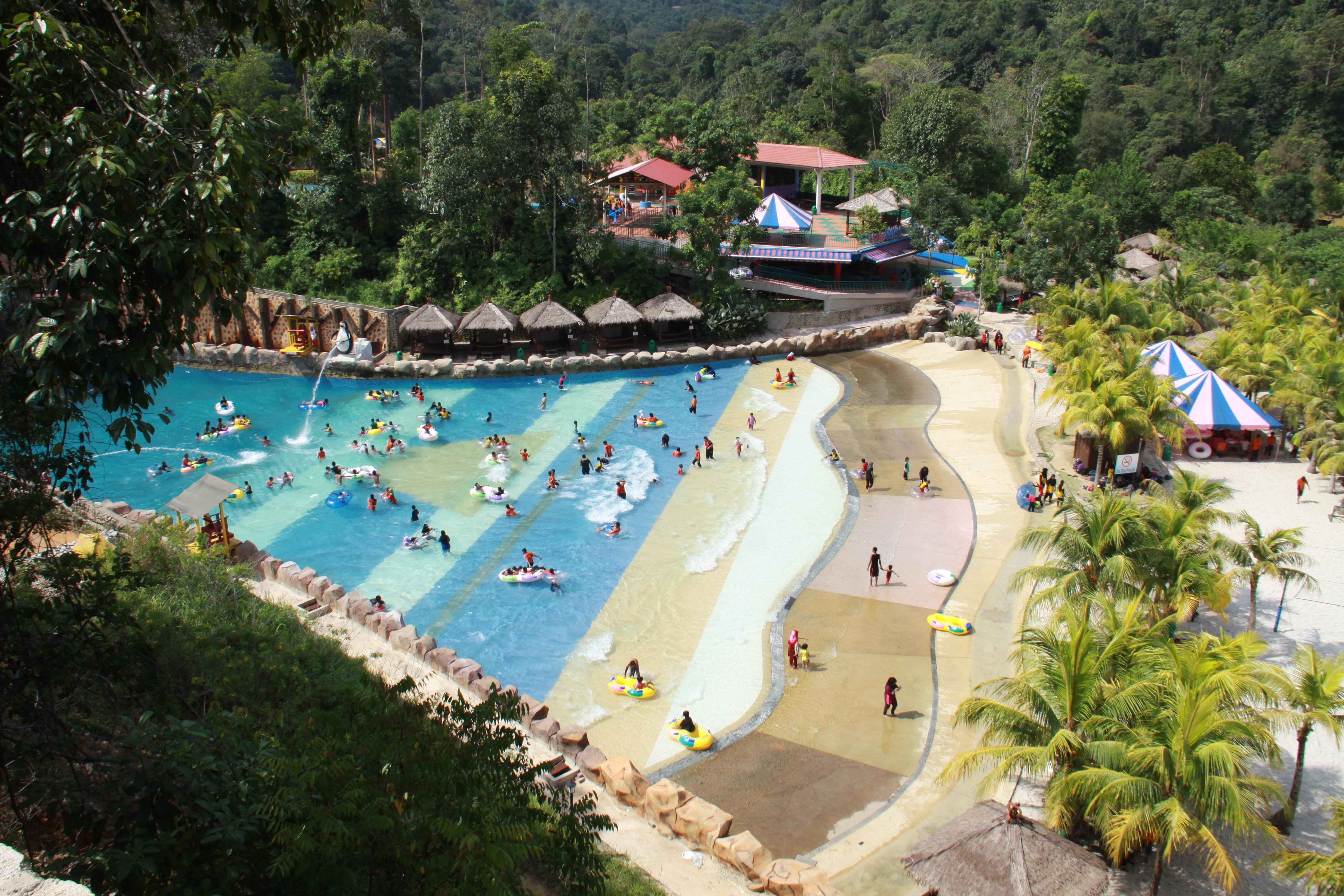 Caribbean Bay Resort @ Bukit Gambang Resort City Exterior foto